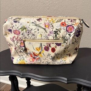 New Directions Cream Floral Cosmetic Bag